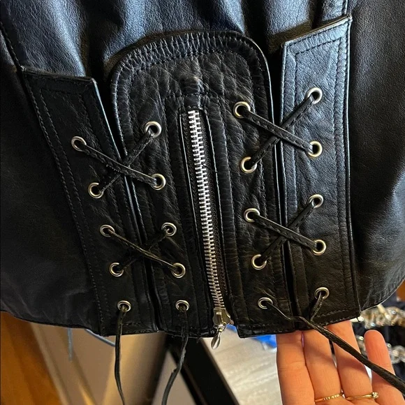 G-III Women's Black Leather Jacket - Picture 6 of 6